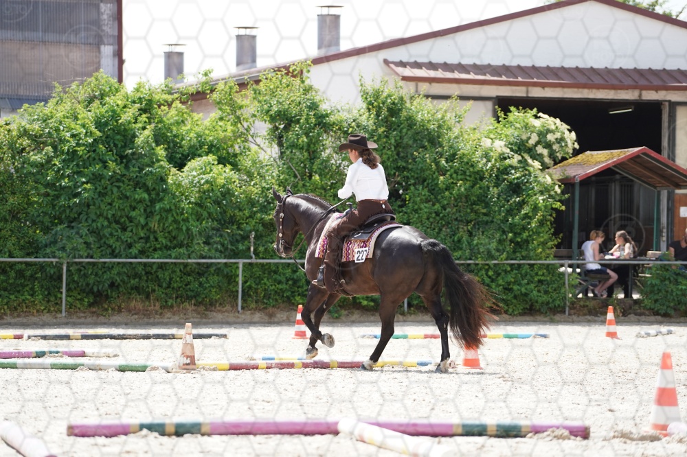 s_A9_06199.jpg